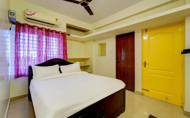 OYO Flagship 805216 Senthamizh Residency