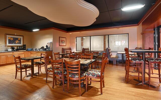Best Western Valley Plaza Inn