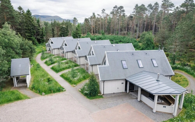 Red Deer Lodge
