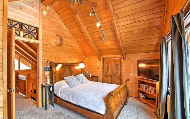 Secluded W/ Game Room & Huge Wraparound Deck 3 Bedroom Cabin