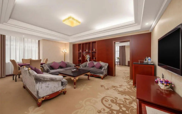 Gansu International