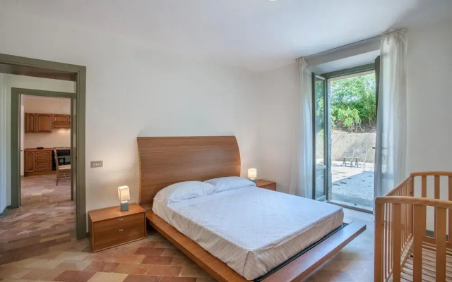 Stunning Apartment in Pesaro With Wifi and 6 Bedrooms