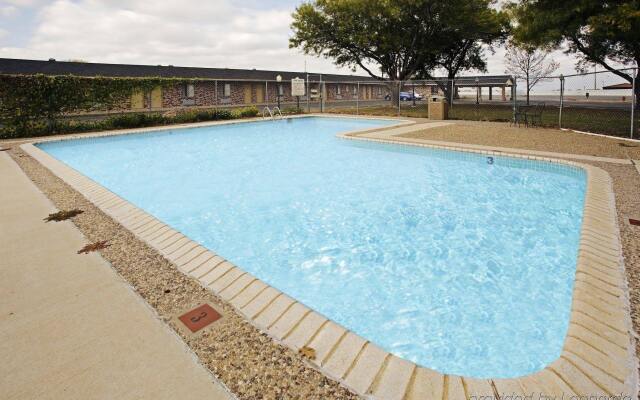 Regency Inn Hondo