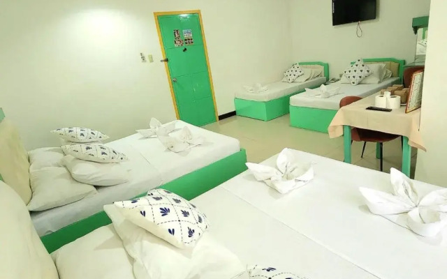 The DYNASTY COURT Hotel