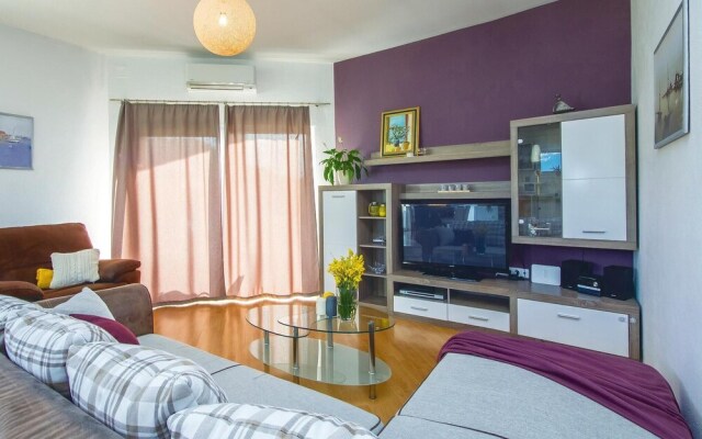 Amazing Home in Omis With Wifi and 3 Bedrooms