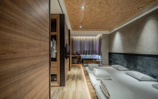 Oinn Hotel & Hostel Tainan