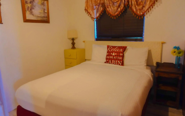 Sleepy Hollow Cabins and Hotel