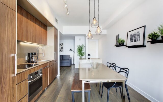 Bell Centre Apartments by Hometrotting