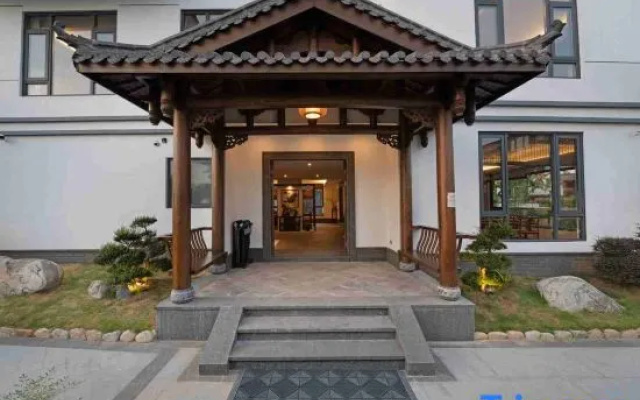 Wuyishan Xiyu Yueting Resort