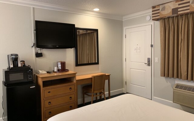 Stargazer Inn and Suites