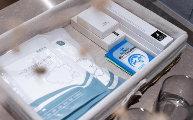 Xiamen Twin Tower Sea View Apartment