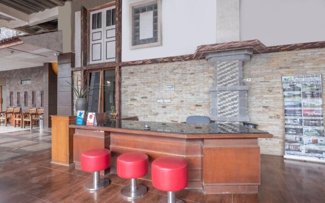 OYO 1869 Hotel Buah Sinuan