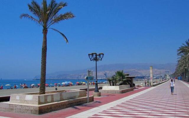16:9 Playa Suites