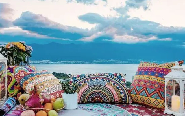 Dali Ananda Seaview Inn