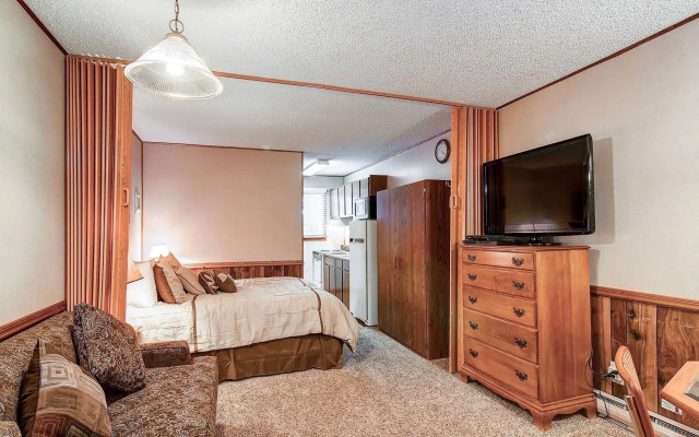 Breckenridge Park Meadows by Ski Country Resorts