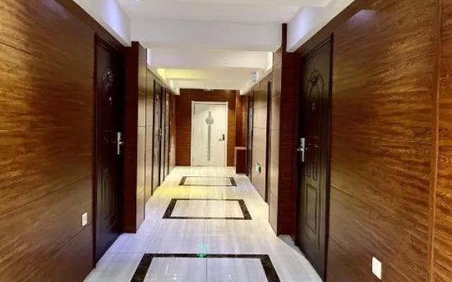Jinyi Business Hotel