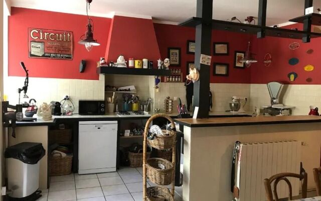 Serene Holiday Home in Domazan With Private Swimming Pool