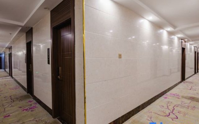Zhoukou Jinyu Hotel