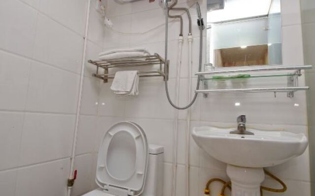 Jinshun Theme Hotel (Xi'an Bell Tower Huomashi Branch)