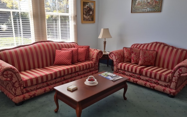 Plynlimmon -The Heritage Cottage at Kurrajong – Guest Rooms – Sydney