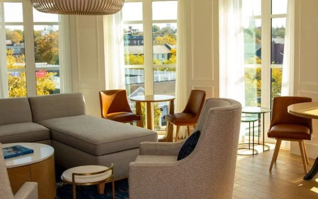 The Brenton Hotel
