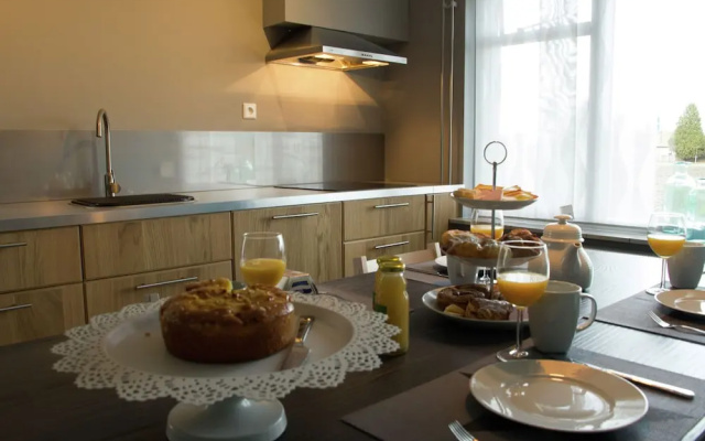 Peaceful Villa With Garden, Balcony, Basement, Football Goal