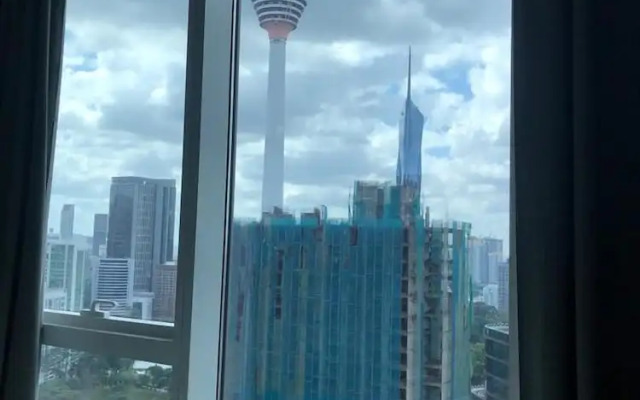 Amazing Pool By Platinum Suites