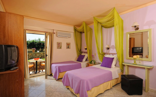 Socrates Hotel Apartments