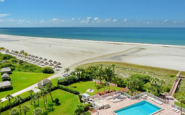 Sunny Beachfront Condo With Pool and Sw-facing Balcony