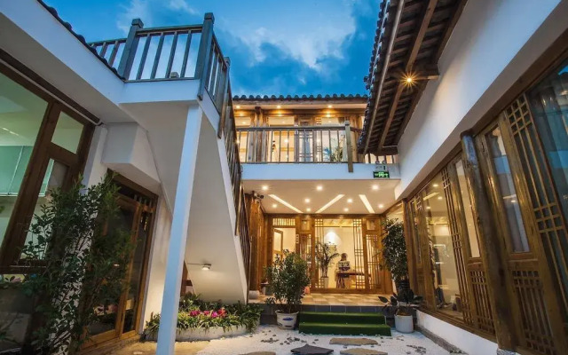 Lijiang Hidden Time Inn