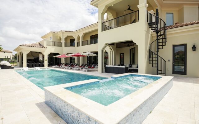 12BR Reunion Pool Home 521 by OVRH