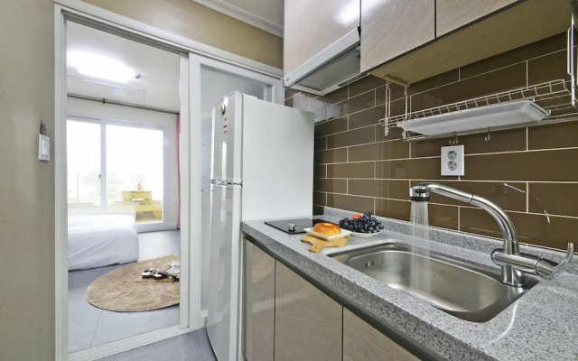 Janghohang J Story Spa Pension