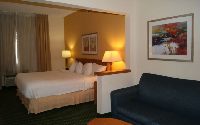 Baymont by Wyndham Coon Rapids