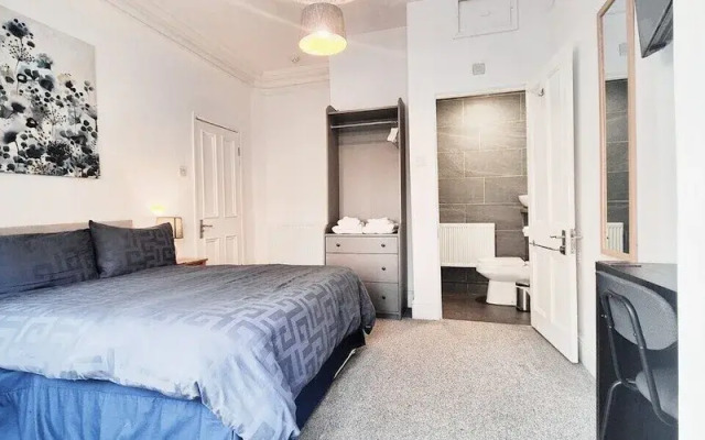 The Burford Hideaway