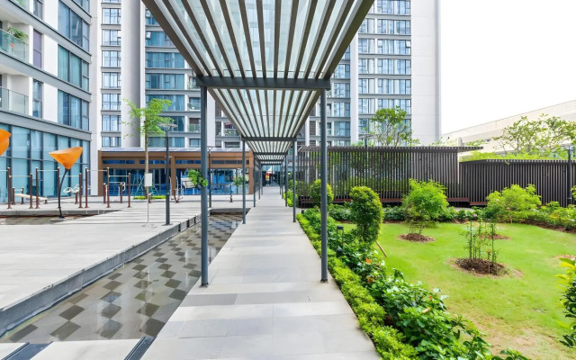 Metropolis Apartment