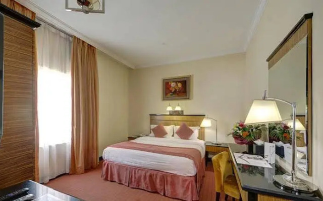 Rayan Hotel Corniche