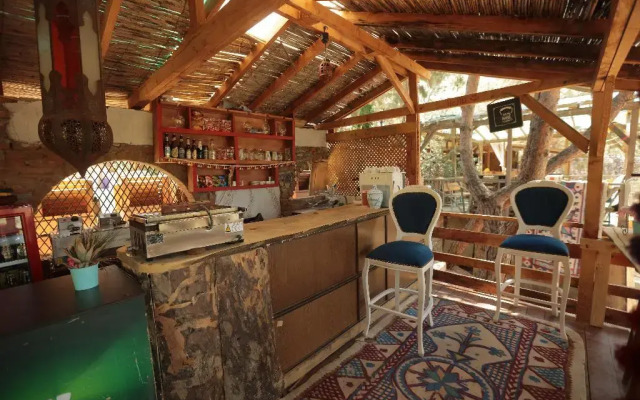 Kayserkaya Cottages & Camping