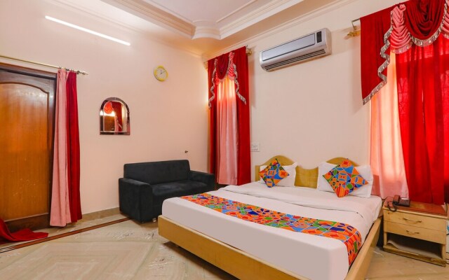 Fabhotel Raka Inn