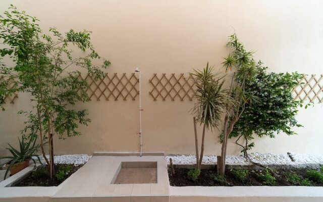 Dolphin Luxury Apartments