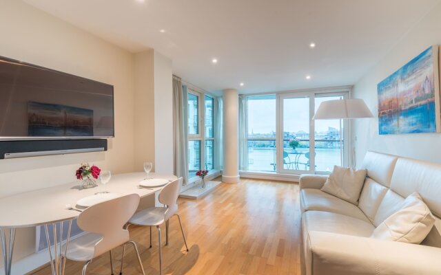 Stunning Flat Overlooking the Thames