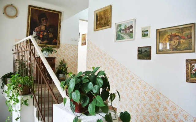 Restaurace a penzion Ubrousku prostři se