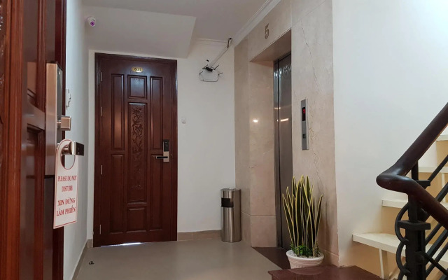 OYO 184 Rose Apartment