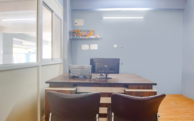 Fabhotel Corner Courtyard- Nr KIMS Hospital, Kondapur