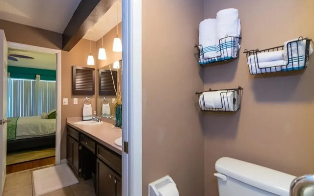Bridgeport Condo 209