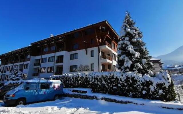 White Lavina Spa and Ski Lodge