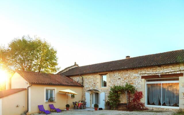 Amazing Holiday Home in Cazals With Terrace