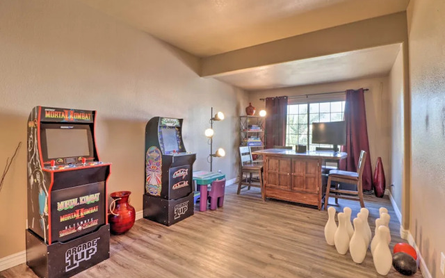 Lavish Family Escape w/ Game Room in Avondale!