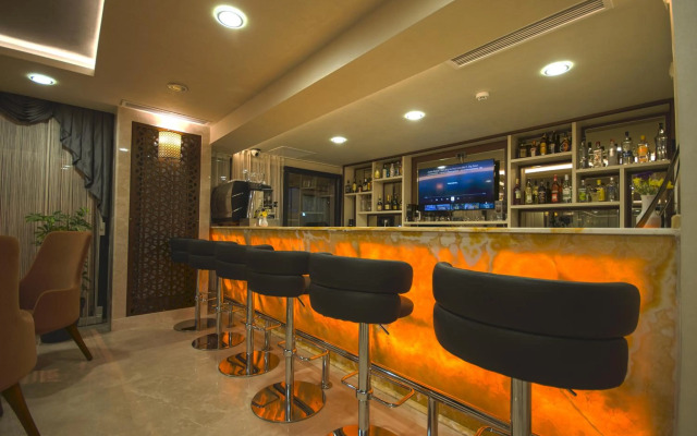 Antusa Palace Hotel & Spa
