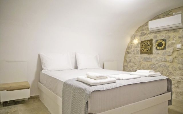 Areopolis Art Apartment