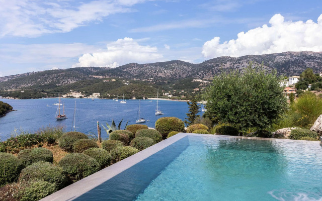 Mövenpick Resort Agios Nikolaos Sivota